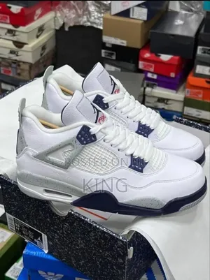 White Airjordan 4 Retro. Mega Mind