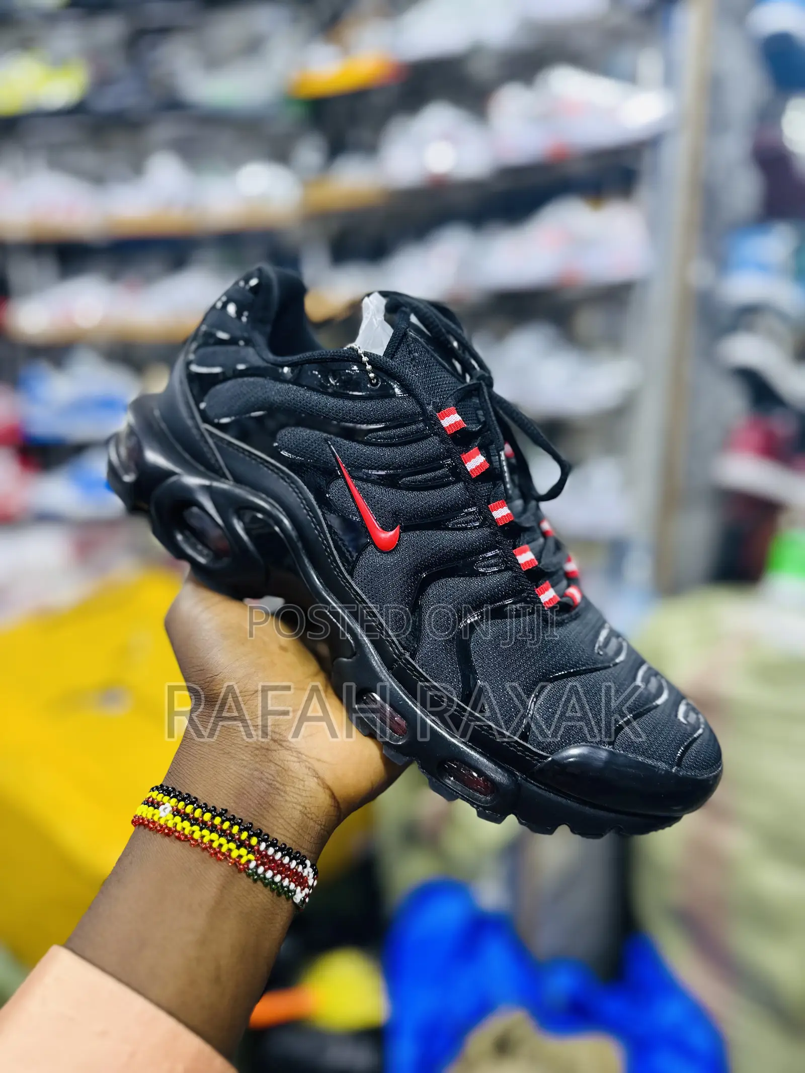 Original Black/Red Nike TN Air Max Plus Sneaker