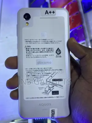 Sharp Aquos Sense 2 SHV43 32 GB White