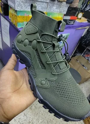 Outdoor Hiking Sneakers