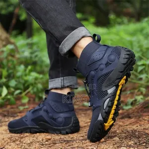 Hiker Sneakers. New Blacck