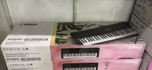 Yamaha PSR- E283