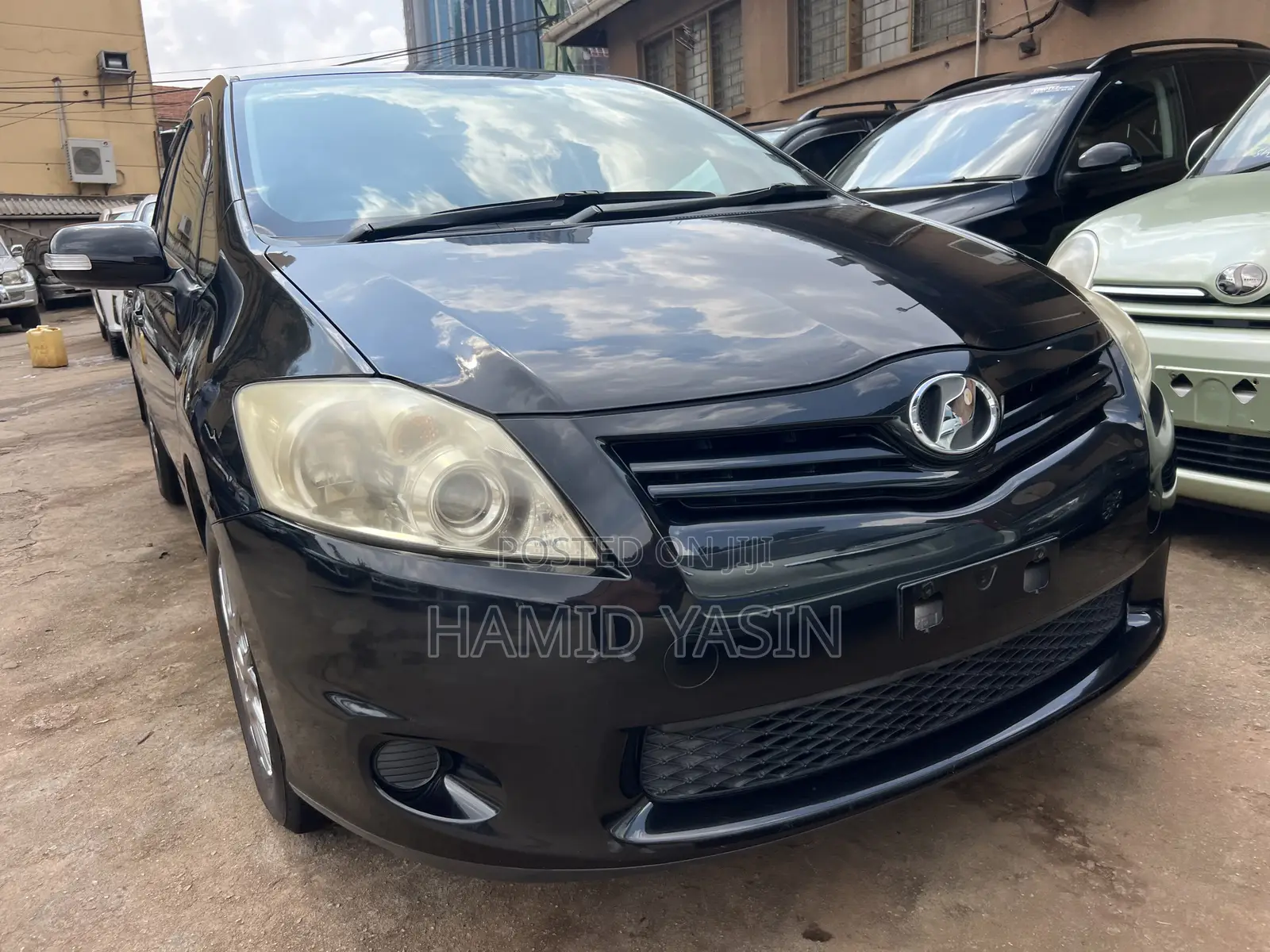 Toyota Auris 2011 Black