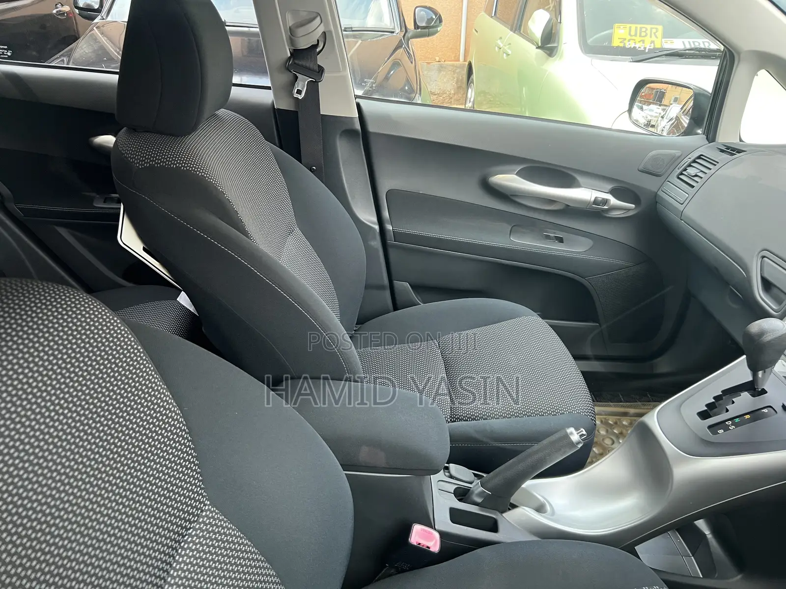 Toyota Auris 2011 Black