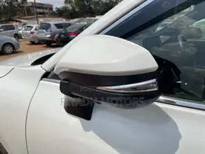 Toyota Harrier 2.0 2020 White