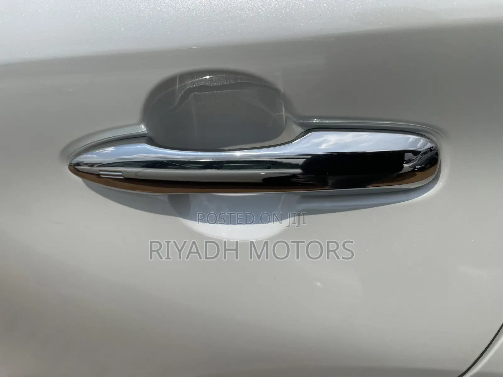 Toyota Harrier 2.0 2020 White