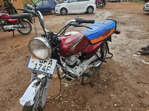 TVS HLX 125 2019 Red