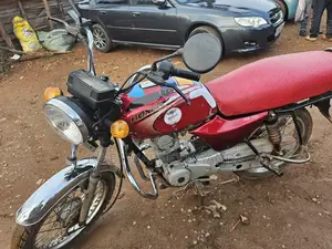 Bajaj Boxer 2017 Red