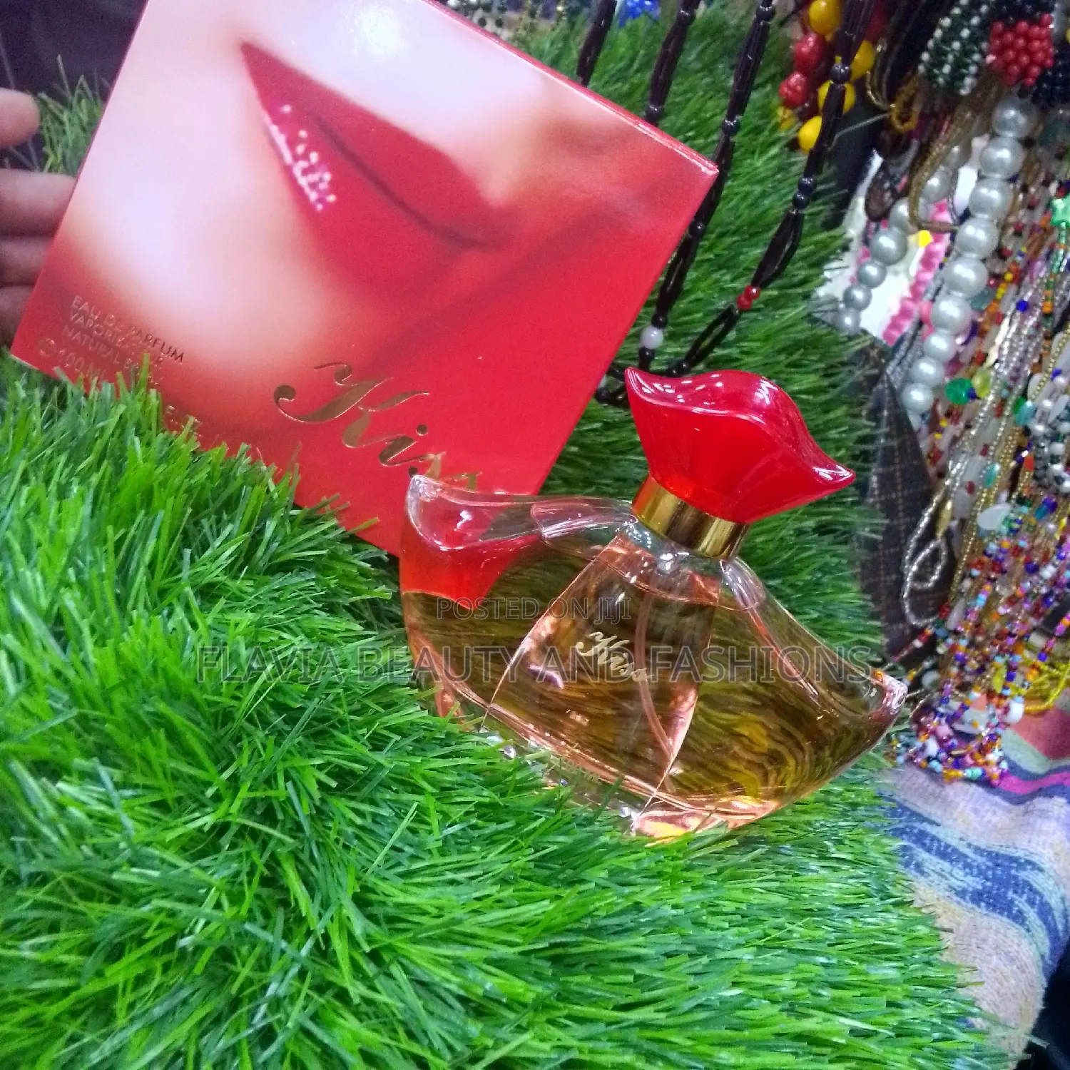 Kiss Perfume