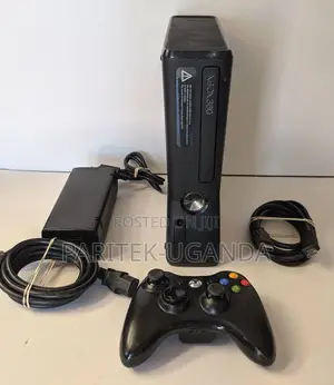 Xbox 360 With One Gamepad