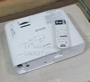Epson Projector With Remote
