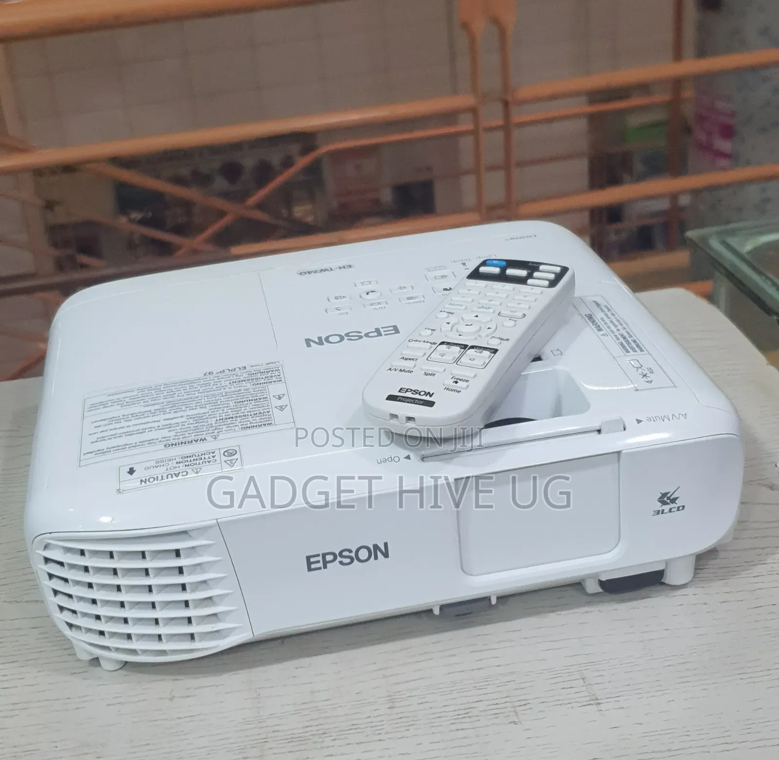 Epson Projector With Remote