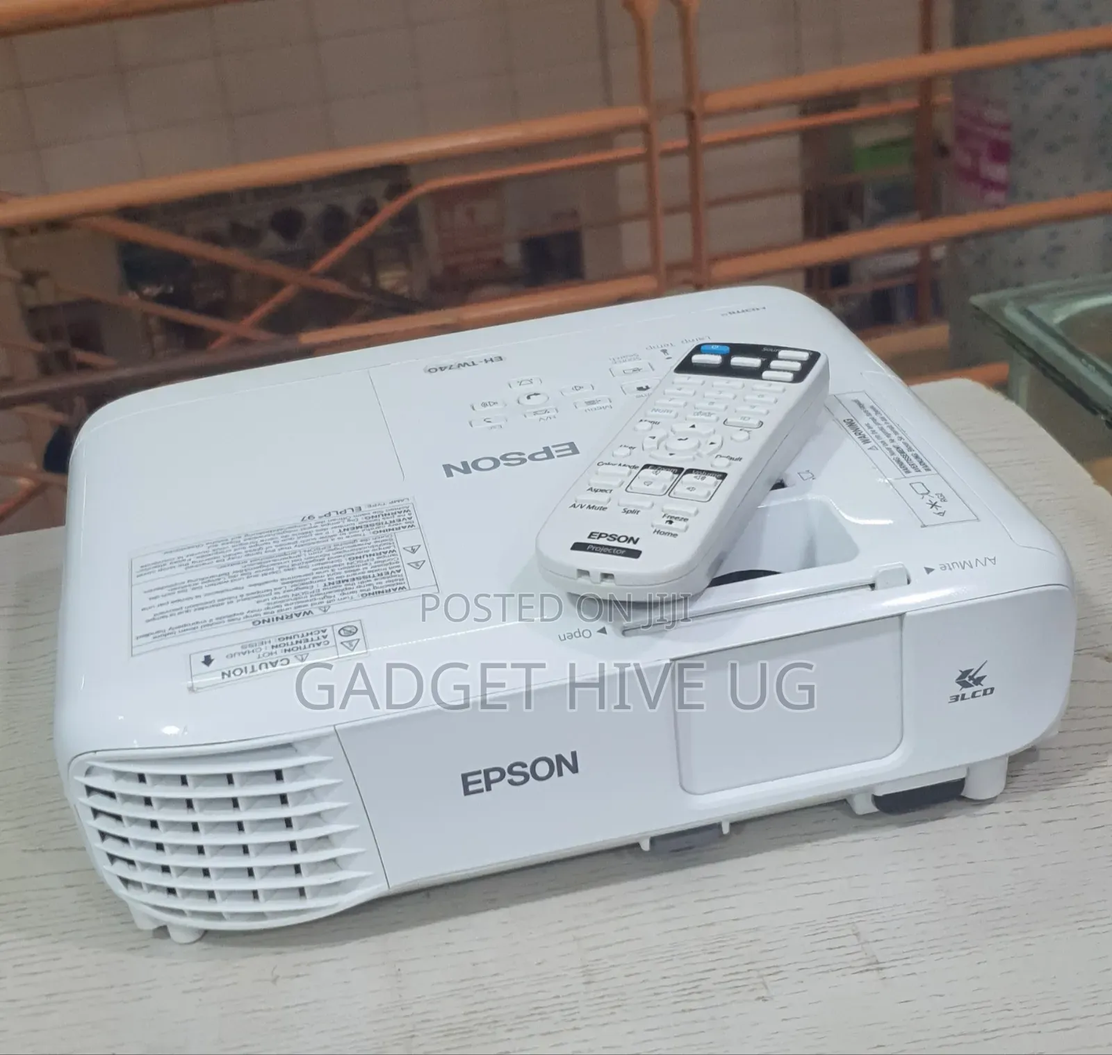 Epson Projector With Remote