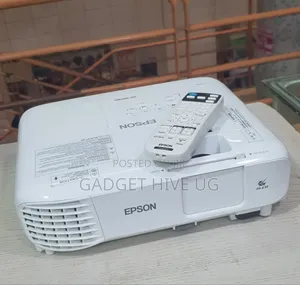 Epson Projector With Remote