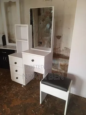 White Ladies Dressing Mirror