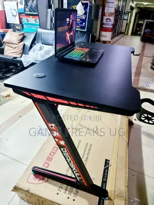 Gaming Table Dead Skull