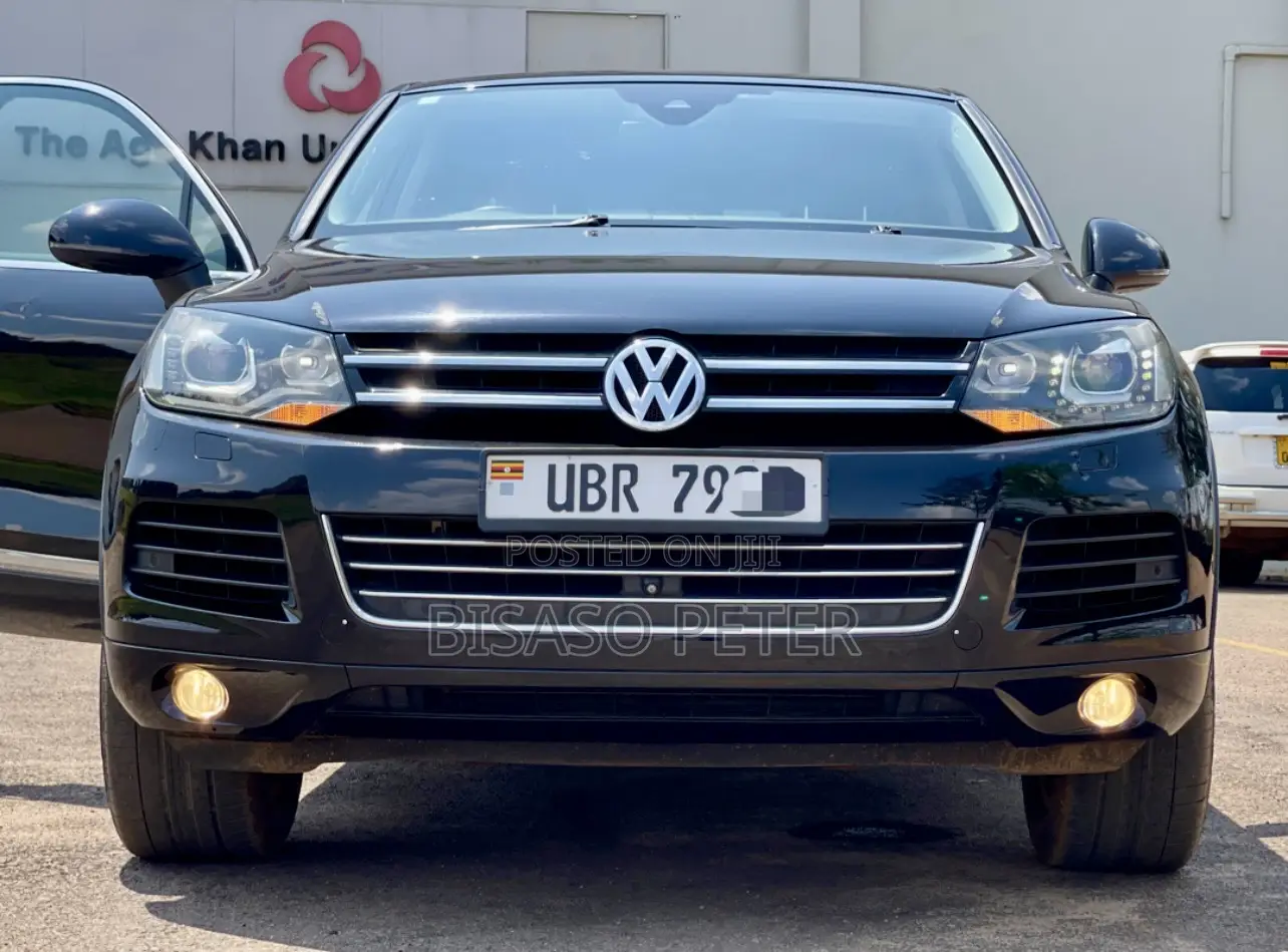 Volkswagen Touareg 2013 Black