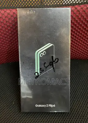 New Samsung Galaxy Z Flip6 256 GB Green