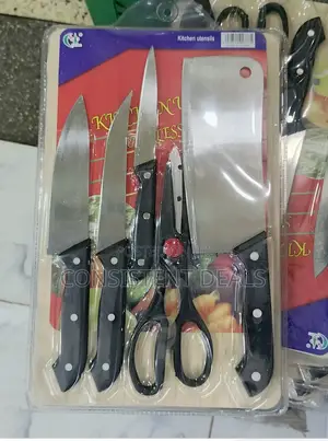 5 Knives With Chopping Board