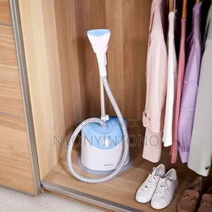 Phillips Garment Steamer With Warranty.