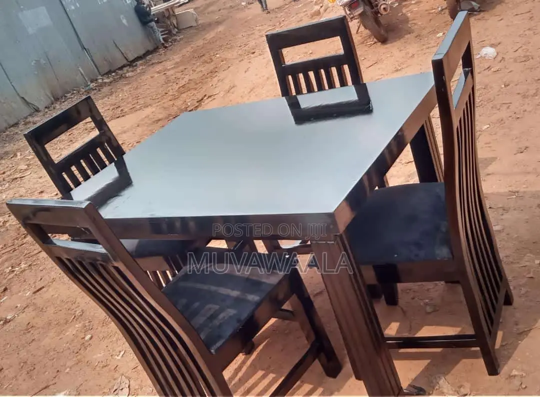Dinning 4 Seaters