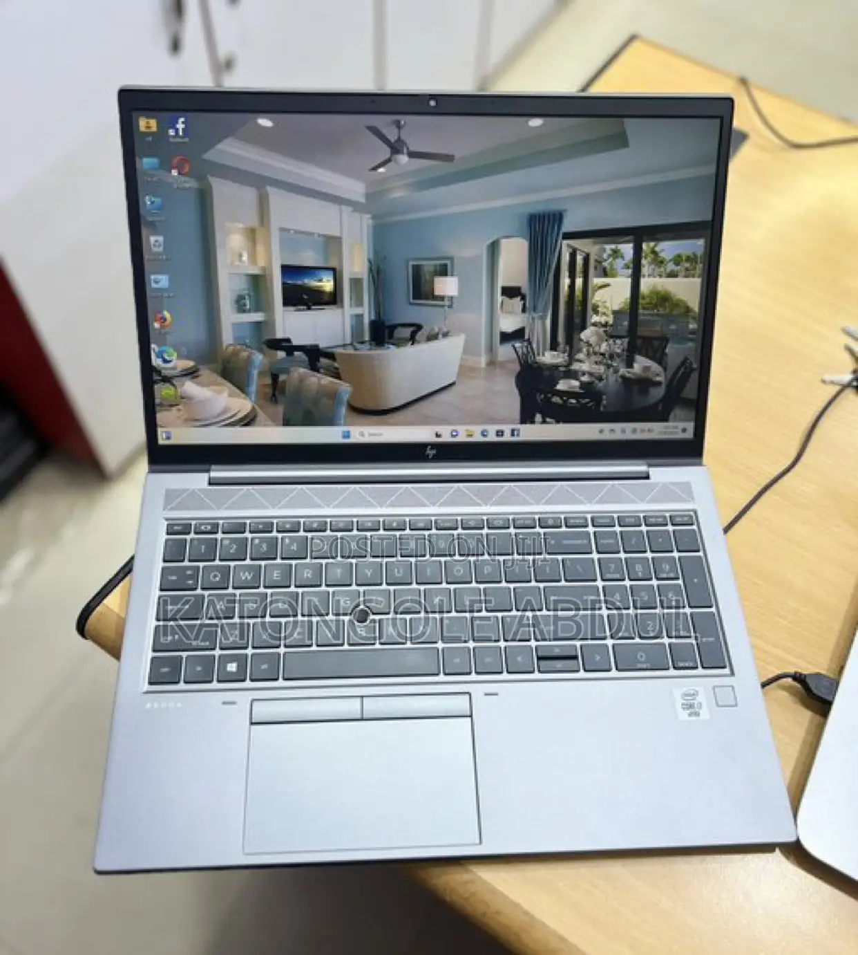 New Laptop HP ZBook Firefly G8 16GB Intel Core I7 SSD 500GB