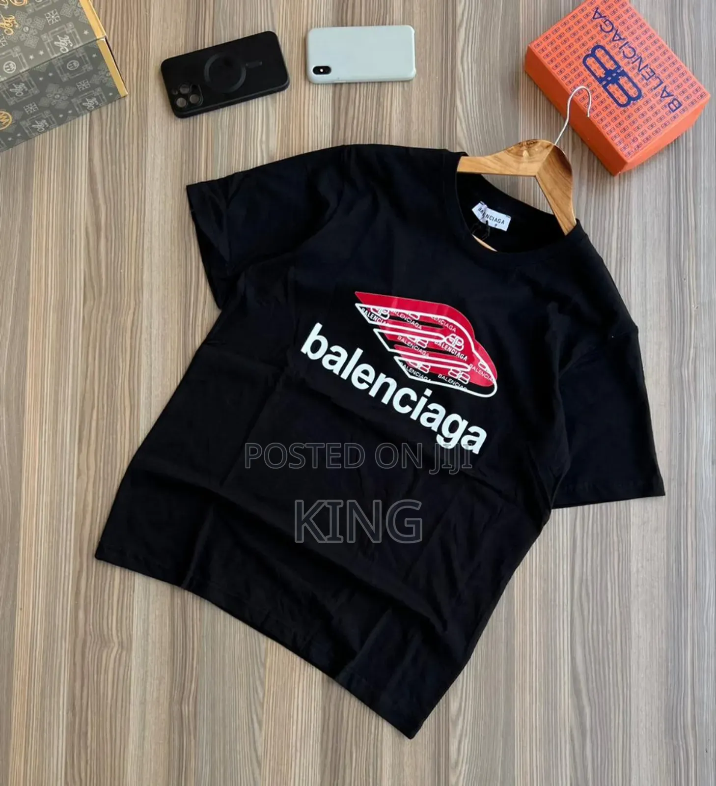Balenciaga T-Shirt. Black. Red Slash