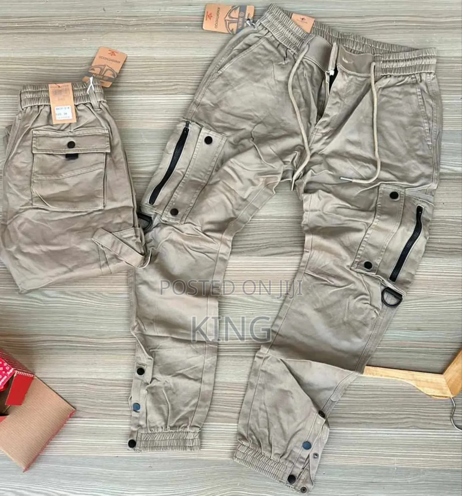 Cargo Pants. New Style. Kaki