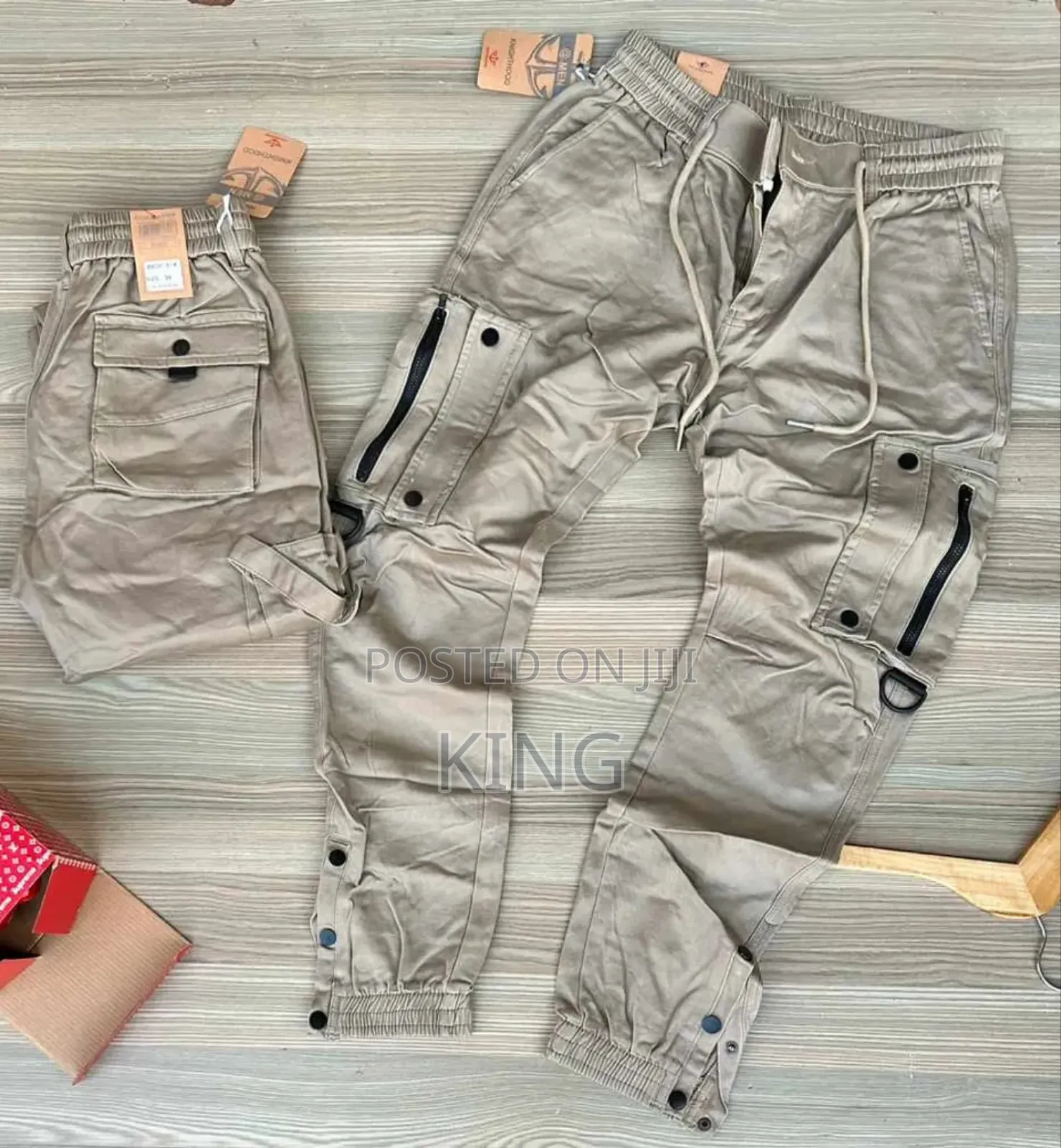 Cargo Pants. New Style. Kaki
