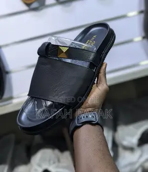 Original Classy Luxurious Valentino Garavani Push in Sandals