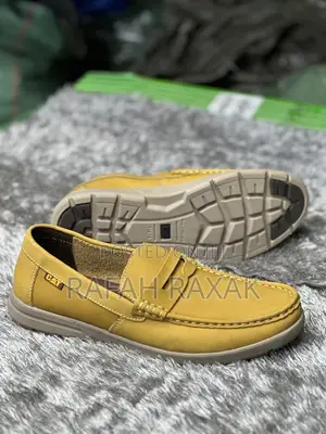 Original Yellow CAT Casual Premium Leather Light Moccasin