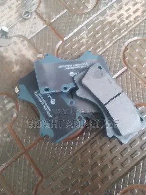 Brake Pads for Land Cruiser V8