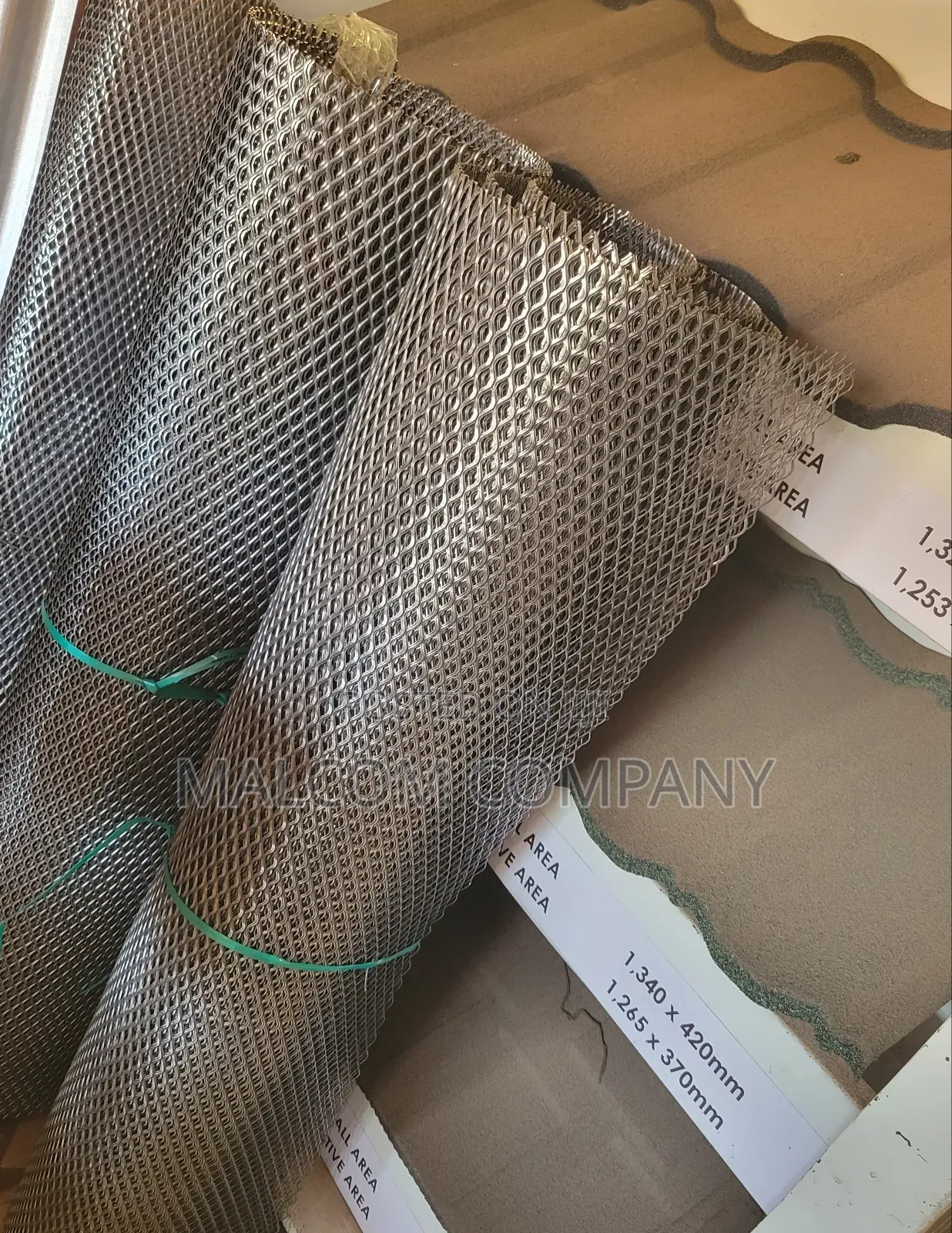 Expanded Wire Mesh Small Eyes 4by8ft