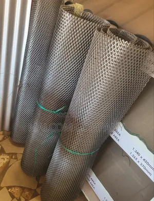Expanded Wire Mesh Small Eyes 4by8ft