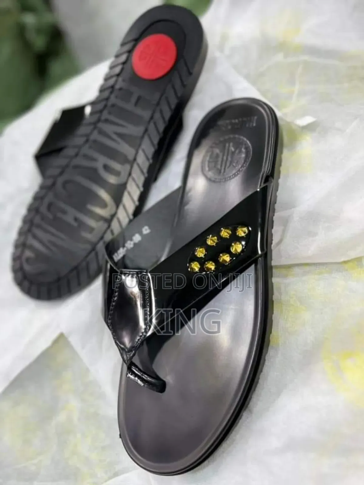Hrcems Men's Casual Sandals . Black