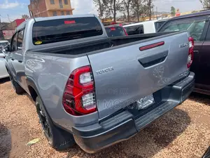 Toyota Hilux 2017 Silver