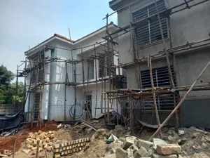 Furnished 4bdrm Duplex in Kira for sale