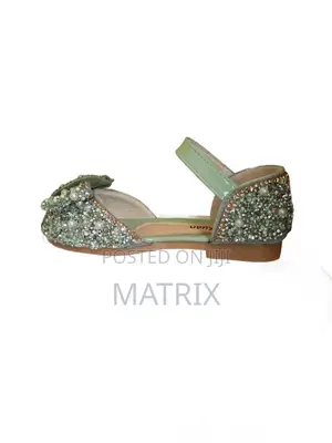 Girls Shoe With Diamond Green