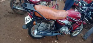TVS HLX 125 2021 Red