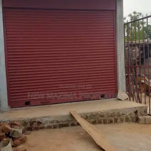 Very Busy Commercial Shops With More Space on Quicksale