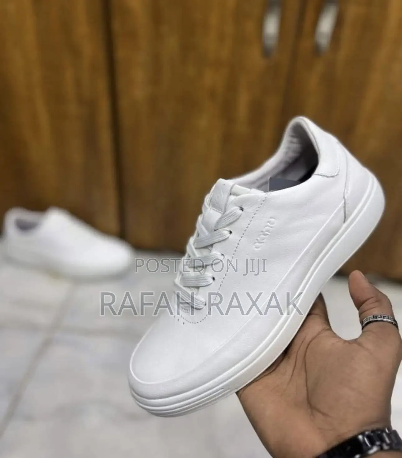 Original Ecco White Leather Casual Sneakers