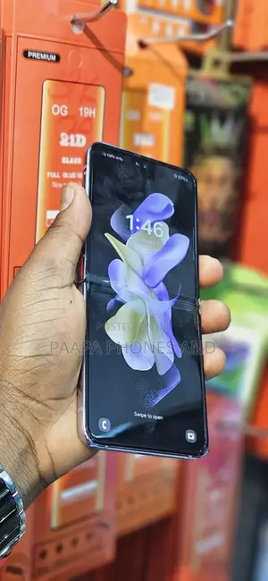 Samsung Galaxy Z Flip4 256 GB