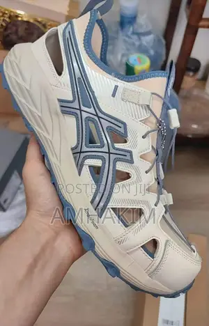 Classic Asics Gel Sonoma in Stock