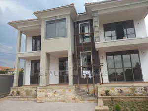 Furnished 6bdrm Mansion in Kira Corporates for sale