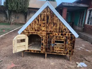 MJHHH Nice Dog House