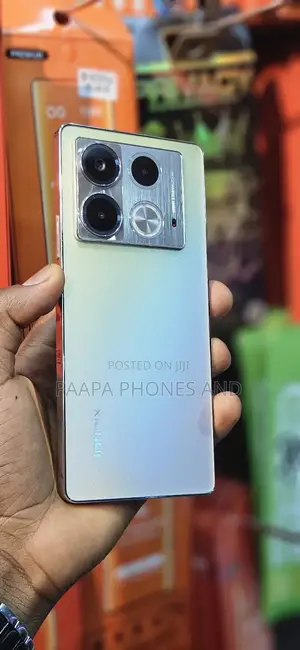 Infinix Note 40 256 GB Silver