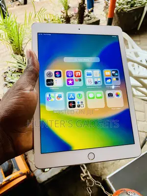 Apple iPad Pro 9.7 (2016) 32 GB White