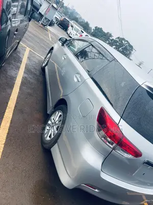 Toyota Wish 2012 Silver