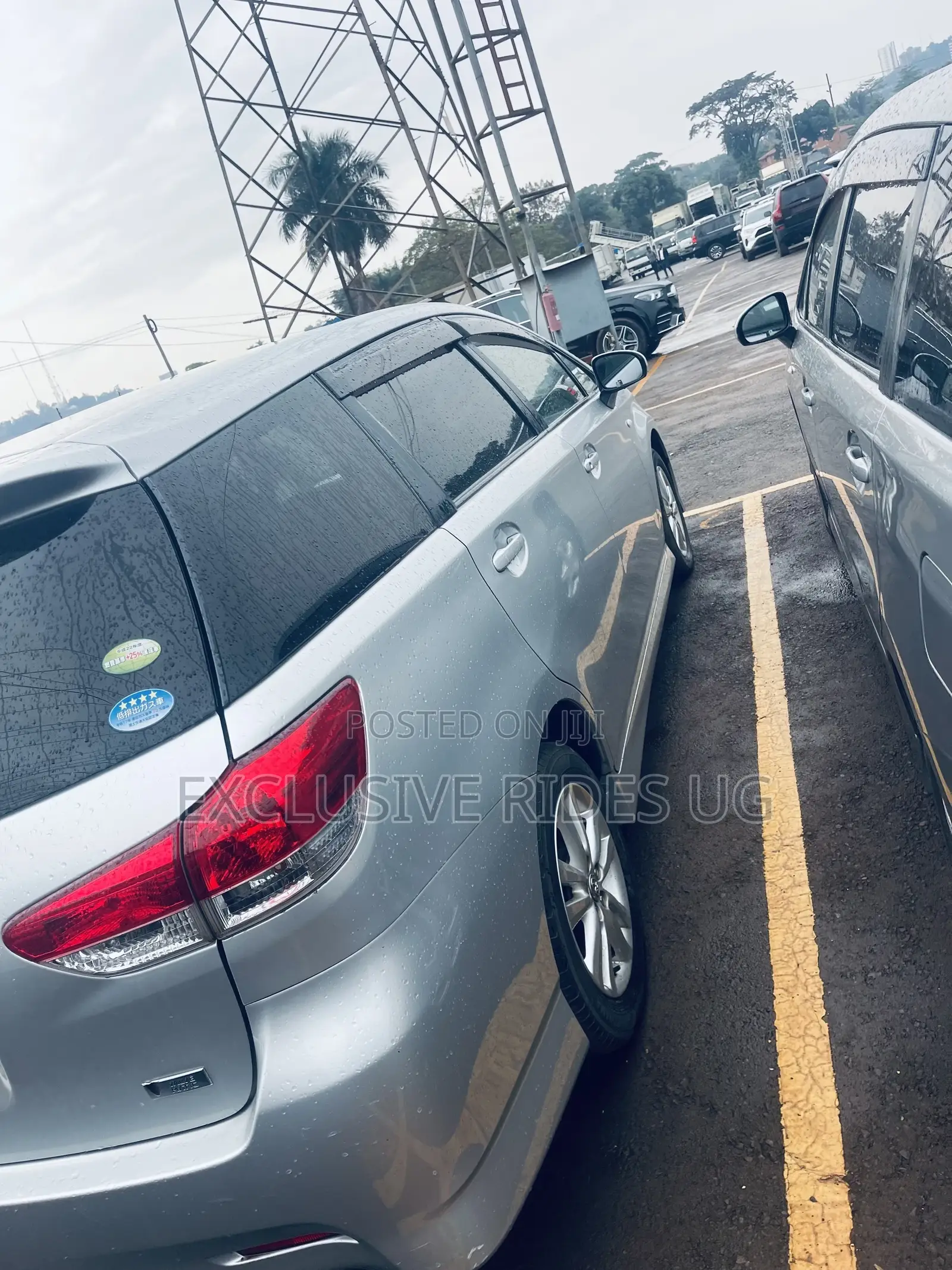 Toyota Wish 2012 Silver