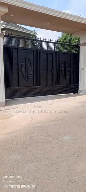 16 Ft X 8 Ft Modernized a Sliding Gate